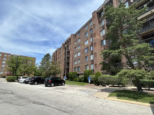 400 Park AVE #211, Calumet City, IL 60409