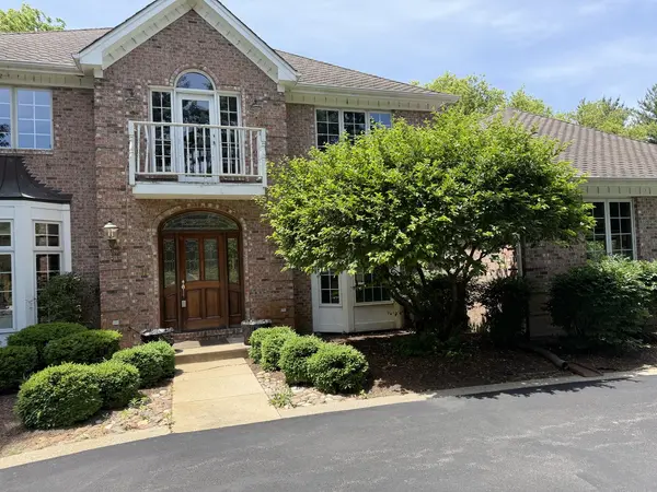 17N656 Adams DR, West Dundee, IL 60118