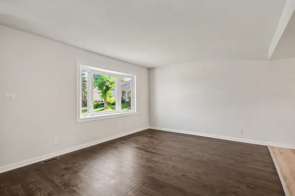 715 Evergreen CT, Romeoville, IL 60446