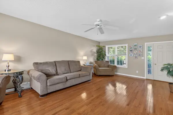 817 Adrienne AVE, Ottawa, IL 61350
