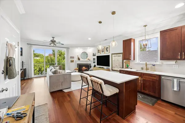839 S MILLER ST #3, Chicago, IL 60607