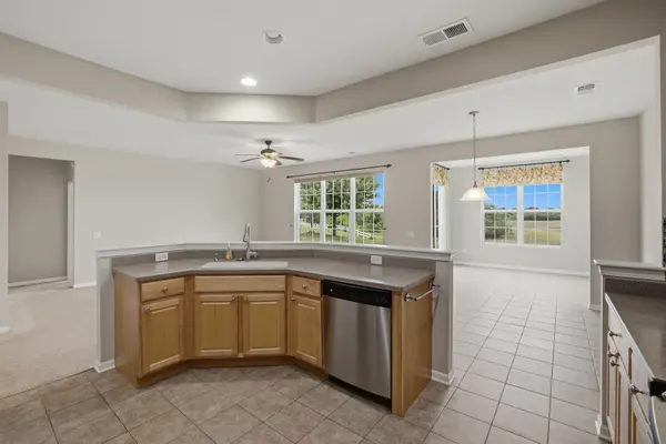 13280 Canary LN, Huntley, IL 60142