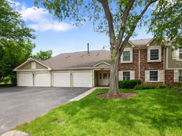 235 Blossom CT #235, Buffalo Grove, IL 60089
