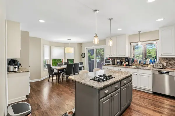 40032 N Trevino LN, Antioch, IL 60002
