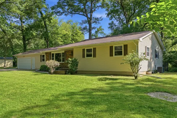 7261 S Ridge RD, Dixon, IL 61021