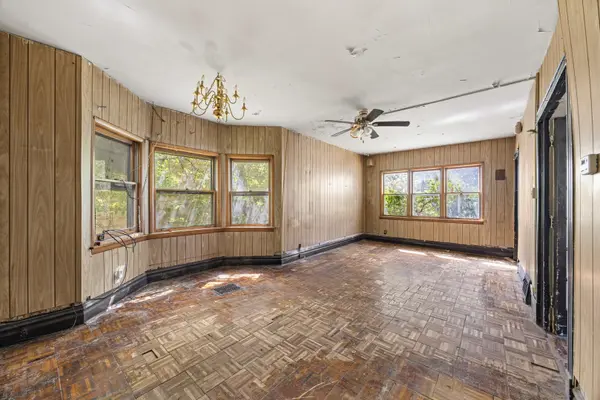 10631 S Wabash AVE, Chicago, IL 60628