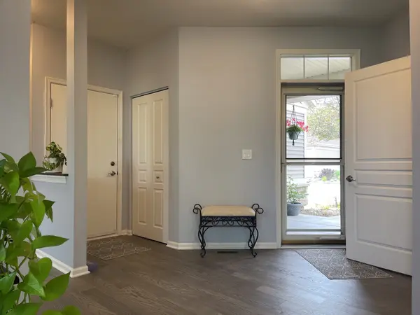 2815 NORMANDY CIR, Naperville, IL 60564