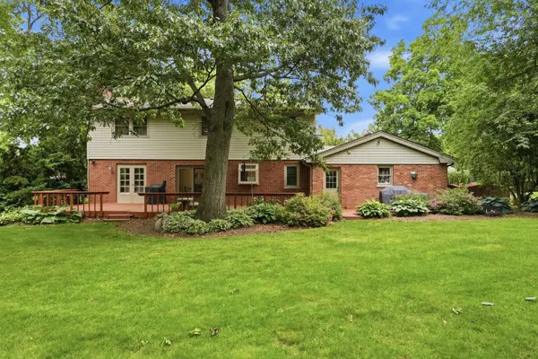 24431 W Lancelot LN, Joliet, IL 60404