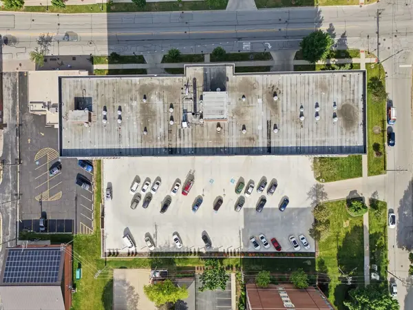 33 N Main ST #6G, Lombard, IL 60148