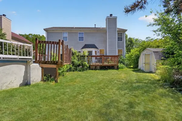 1068 Cambridge DR, Grayslake, IL 60030