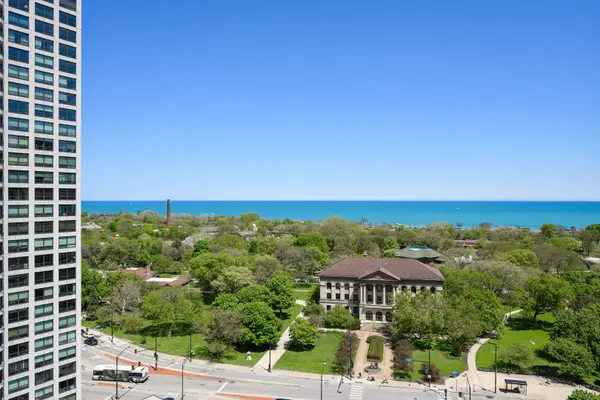 1960 N Lincoln Park West #1601, Chicago, IL 60614
