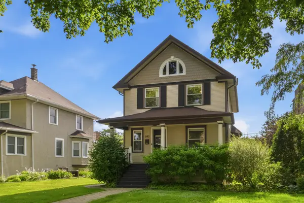 840 S Humphrey AVE, Oak Park, IL 60304
