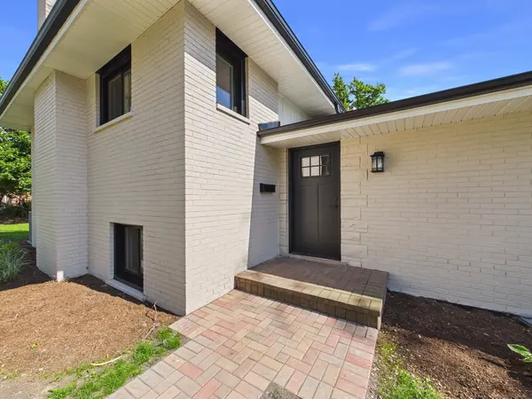 423 N Aldine AVE, Park Ridge, IL 60068