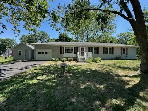 205 S Fremont ST, Tampico, IL 61283