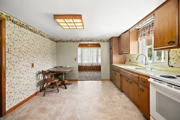 105 N Sixth ST, Ashkum, IL 60911