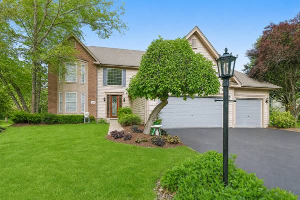 1476 Columbia LN, Barrington, IL 60010