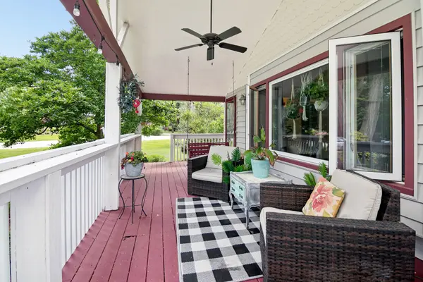 12542 S 75th AVE, Palos Heights, IL 60463