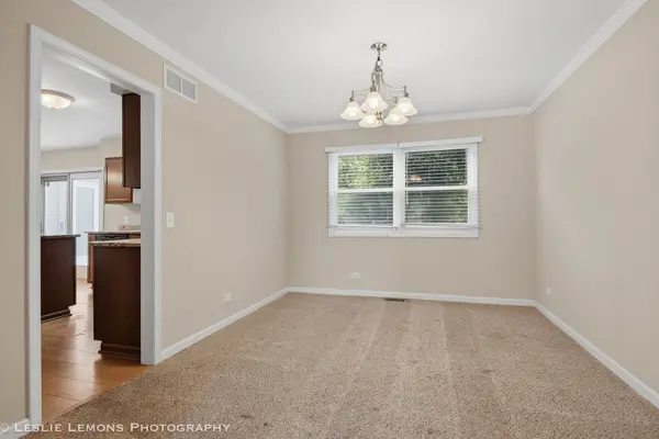 859 Evergreen AVE, Glen Ellyn, IL 60137