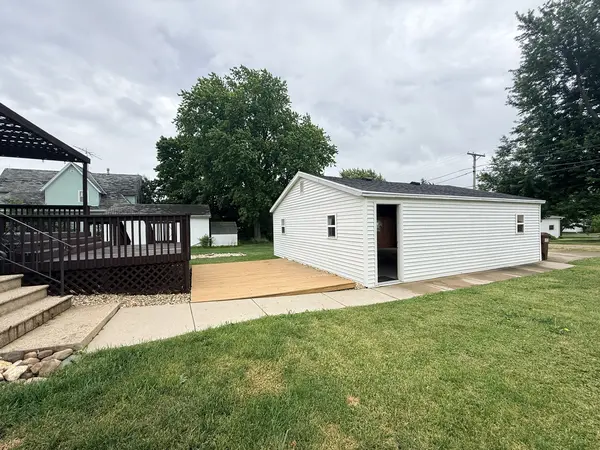 217 W Chestnut ST, Compton, IL 61318