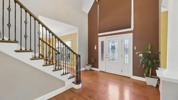 39571 ORCHARD BLUFF LN, Wadsworth, IL 60083