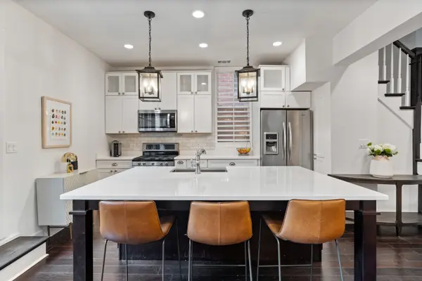 2626 N Wayne AVE #Rear, Chicago, IL 60614