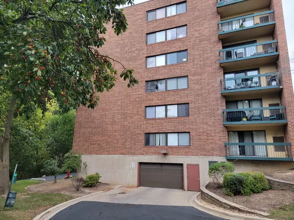 1800 Huntington BLVD #AE507, Hoffman Estates, IL 60169