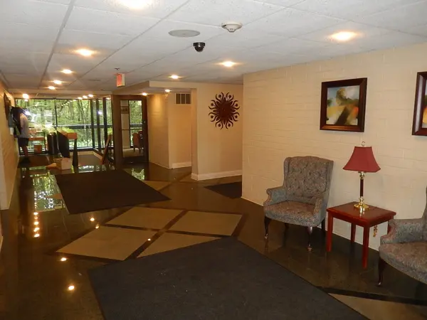 1800 Huntington BLVD #AE507, Hoffman Estates, IL 60169
