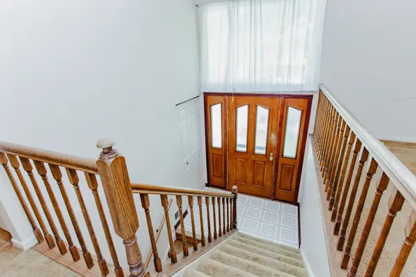 750 Michigan LN, Elk Grove Village, IL 60007