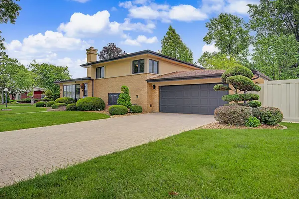 222 S Mayfair PL, Chicago Heights, IL 60411