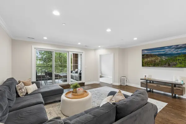 18 S Fairview AVE #2N, Park Ridge, IL 60068