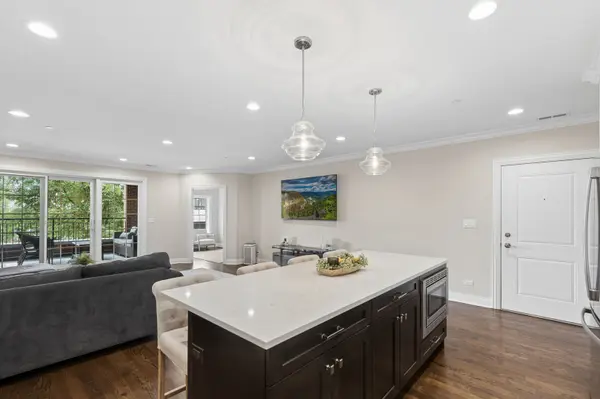 18 S Fairview AVE #2N, Park Ridge, IL 60068