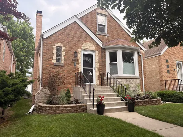 5823 N Merrimac AVE, Chicago, IL 60646