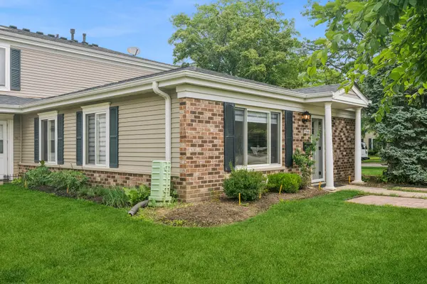 546 E Old Willow RD #249A, Prospect Heights, IL 60070