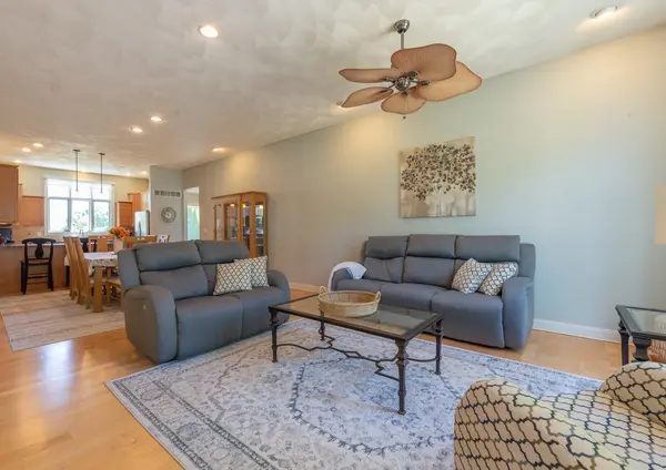 1021 Bertram DR, Freeport, IL 61032