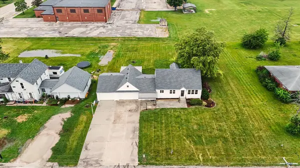 408 E South Court ST, Chatsworth, IL 60921