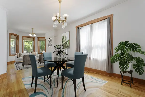 3843 W Addison ST, Chicago, IL 60618