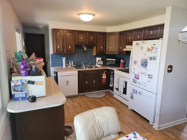 132 W Hartford DR, Schaumburg, IL 60193