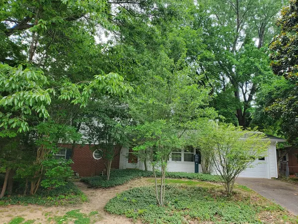 807 S Glenview DR, Carbondale, IL 62901
