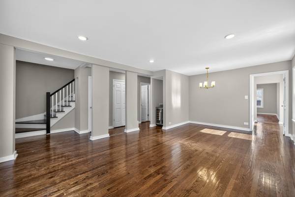 8155 S Wabash AVE, Chicago, IL 60619