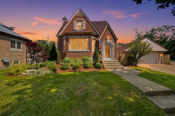 6653 N Oketo AVE, Chicago, IL 60631