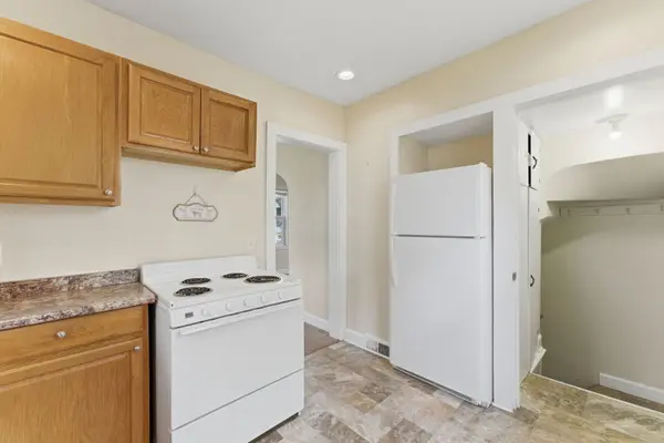 313 S Thornwood AVE, Davenport, IA 52802