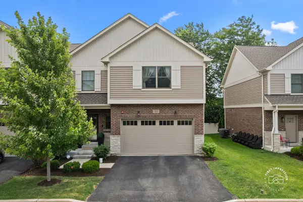 413 W Pierce RD, Itasca, IL 60143