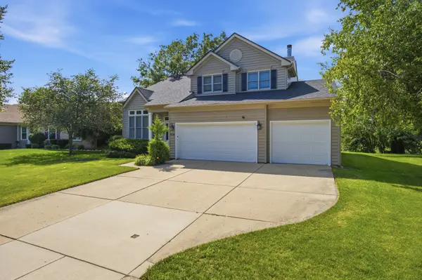 2560 Westminster LN, Aurora, IL 60506
