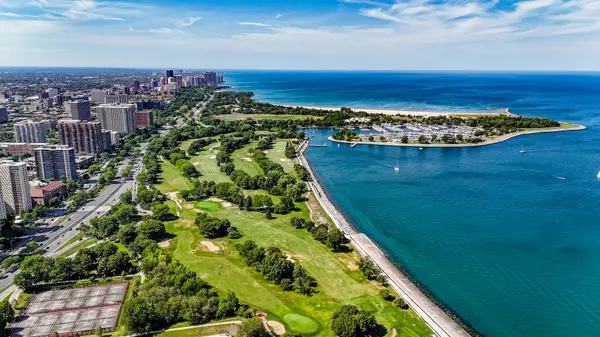 3600 N Lake Shore DR #2701, Chicago, IL 60613