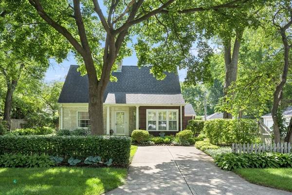 376 Rosewood AVE, Winnetka, IL 60093