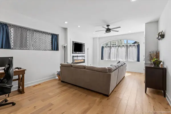 824 S Bell AVE #1, Chicago, IL 60612