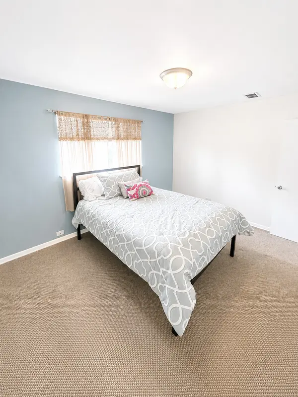 813 Valley Stream DR #D, Wheeling, IL 60090