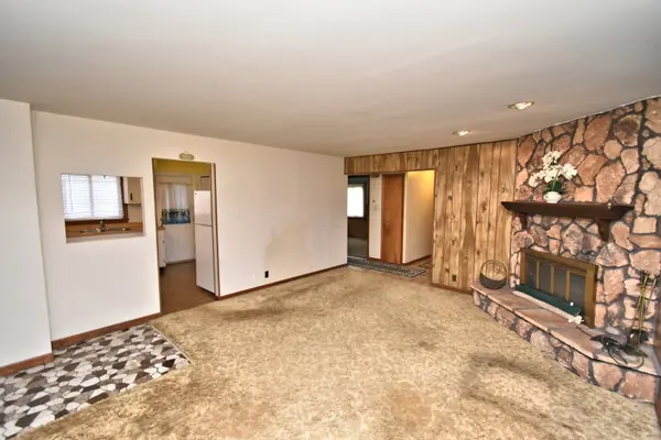 17029 Lorenz AVE, Lansing, IL 60438