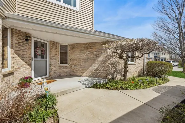 17346 Brook Crossing CT, Orland Park, IL 60467