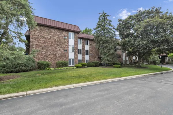 1041 W Ogden AVE #126, Naperville, IL 60563